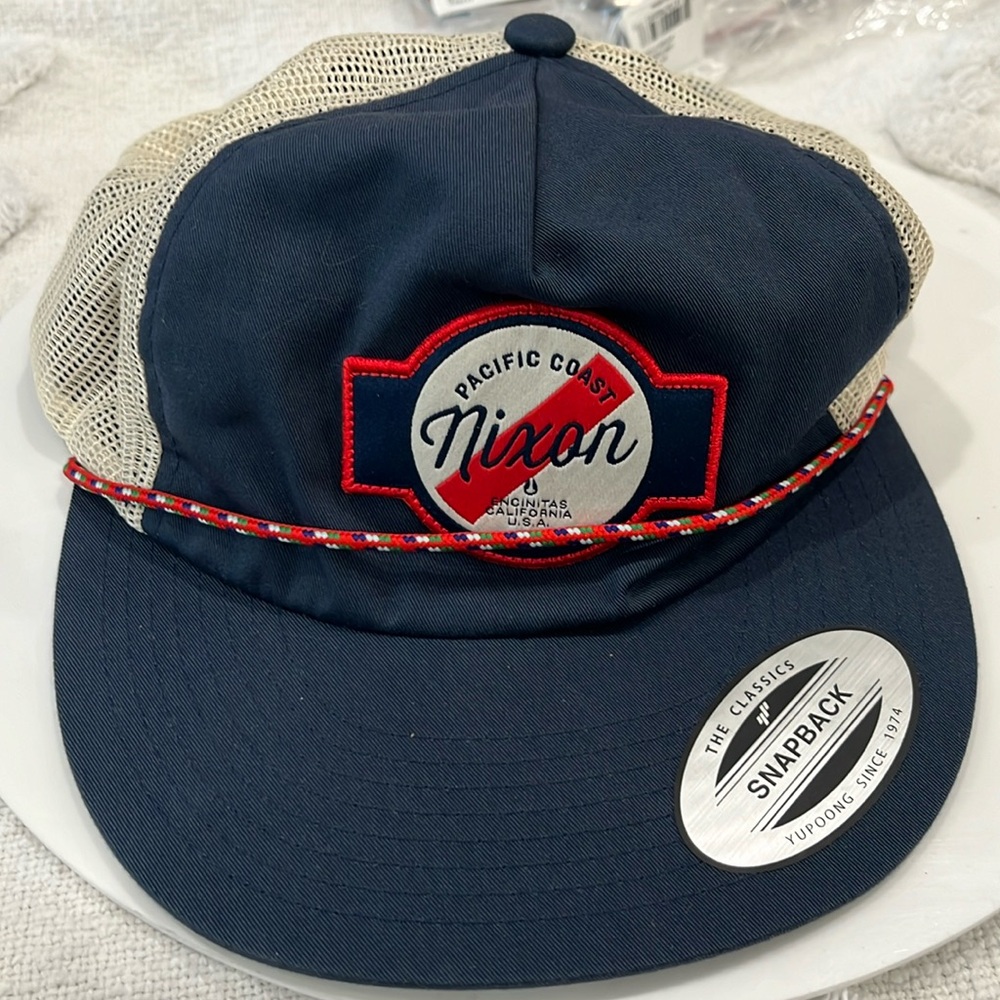 NIXON PACIFIC COAST SNAPBACK CLASSIC DISCOVERY TRUCK HAT BRAND NEW